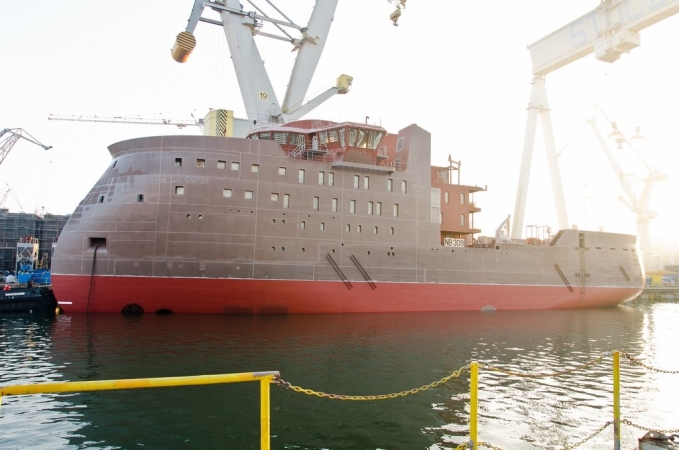 W stoczni Crist zwodowano nowatorski kadłub dla Norwegów-GospodarkaMorska.pl