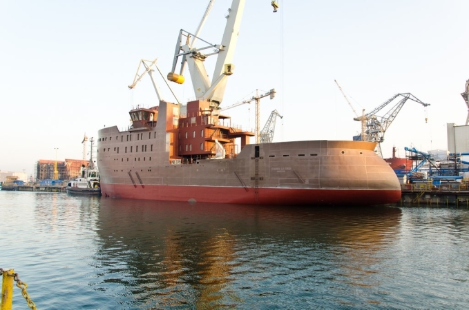 W stoczni Crist zwodowano nowatorski kadłub dla Norwegów-GospodarkaMorska.pl