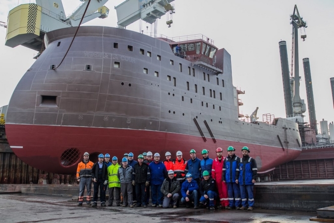 W stoczni Crist zwodowano nowatorski kadłub dla Norwegów-GospodarkaMorska.pl