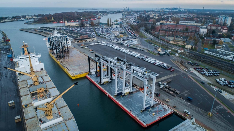 Największy załadunek suwnic w historii El Professional (foto, wideo)-GospodarkaMorska.pl