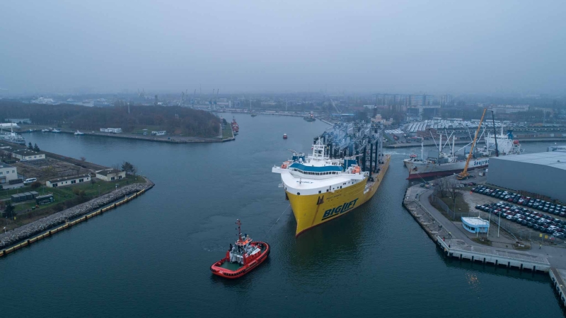 Największy załadunek suwnic w historii El Professional (foto, wideo)-GospodarkaMorska.pl