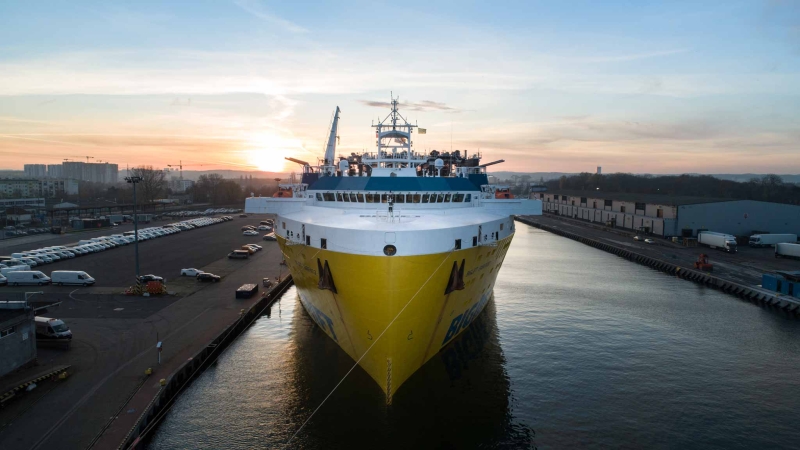 Największy załadunek suwnic w historii El Professional (foto, wideo)-GospodarkaMorska.pl