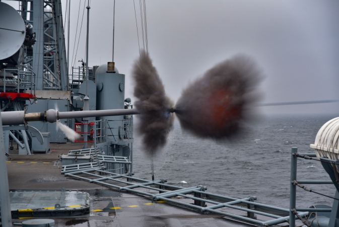 Grudniowe manewry na Zatoce [foto]-GospodarkaMorska.pl