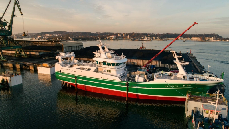 Stocznia Karstensen zwodowała statek rybacki dla Irlandczyków [foto, wideo]-GospodarkaMorska.pl