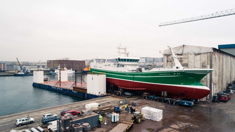 Stocznia Karstensen zwodowała statek rybacki dla Irlandczyków [foto, wideo]-GospodarkaMorska.pl