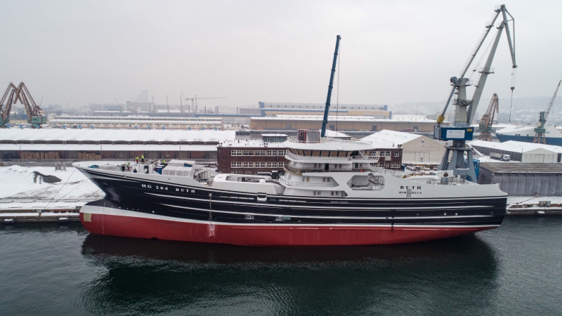Pracowity początek roku w Karstensen Shipyard Poland. Wodowanie dużej jednostki rybackiej [foto, wideo]-GospodarkaMorska.pl