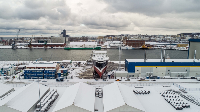 Pracowity początek roku w Karstensen Shipyard Poland. Wodowanie dużej jednostki rybackiej [foto, wideo]-GospodarkaMorska.pl