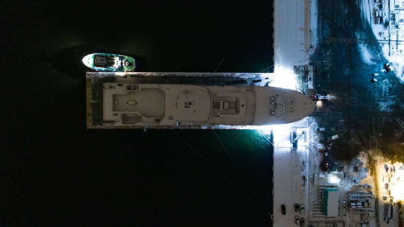 Pracowity początek roku w Karstensen Shipyard Poland. Wodowanie dużej jednostki rybackiej [foto, wideo]-GospodarkaMorska.pl