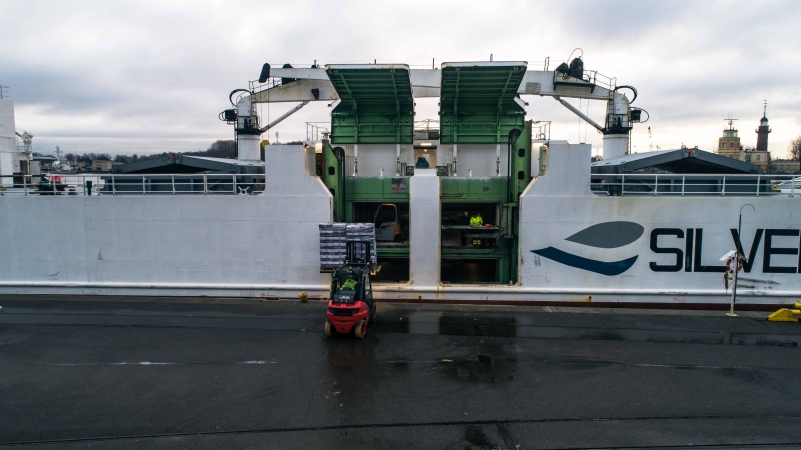 Pierwsza po brexicie dostawa ryb z Wielkiej Brytanii do Portu Gdańsk (foto, wideo)-GospodarkaMorska.pl