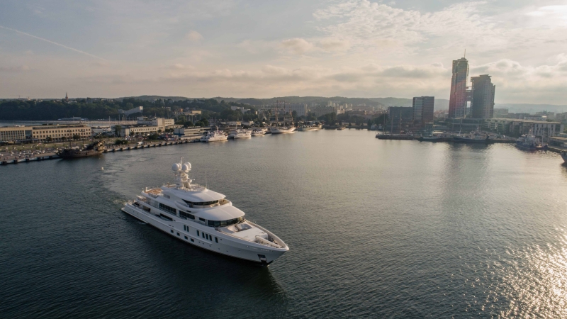 Stocznia Damen Shipyards Gdynia - specjaliści w budowie kadłubów luksusowych jachtów-GospodarkaMorska.pl