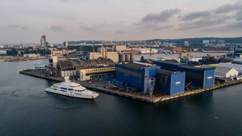 Stocznia Damen Shipyards Gdynia - specjaliści w budowie kadłubów luksusowych jachtów-GospodarkaMorska.pl