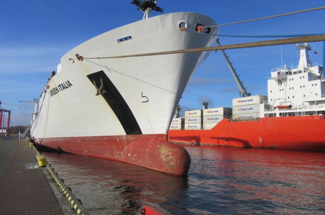 „Green Italia” – norweski chłodniowiec zarządzany przez polską spółkę-GospodarkaMorska.pl