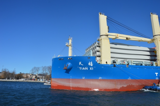 COSCO Shipping – chiński gigant przybywa do gdyńskiego portu z kolejną partią śmigieł-GospodarkaMorska.pl