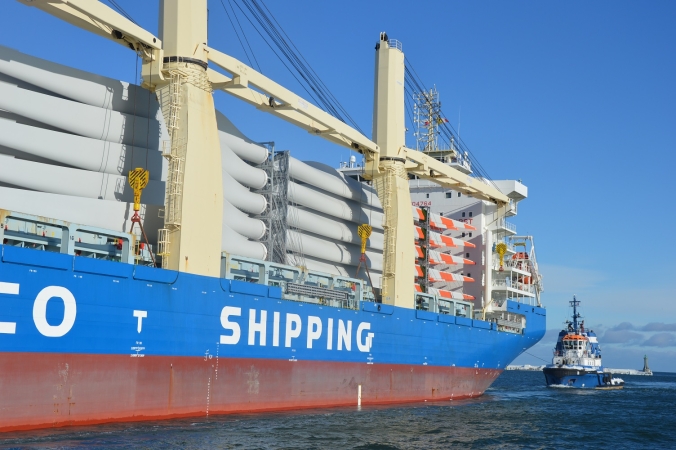 COSCO Shipping – chiński gigant przybywa do gdyńskiego portu z kolejną partią śmigieł-GospodarkaMorska.pl