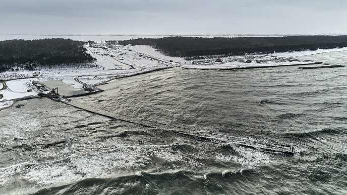 Atak zimy nie opóźnił prac na Mierzei-GospodarkaMorska.pl