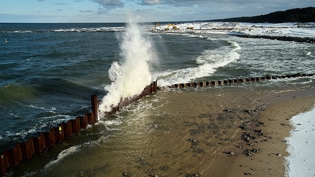 Atak zimy nie opóźnił prac na Mierzei-GospodarkaMorska.pl