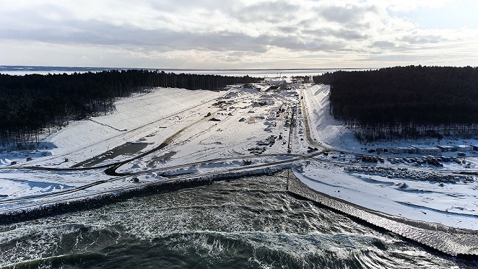 Atak zimy nie opóźnił prac na Mierzei-GospodarkaMorska.pl