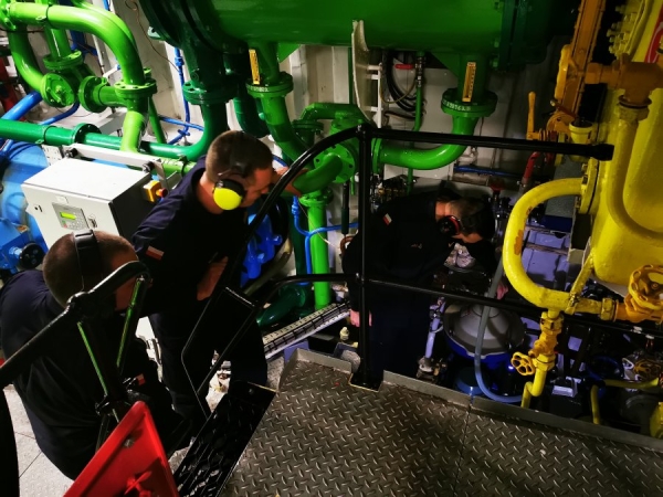 „Wodnik” w porcie. Po 2300 milach szkolenia -GospodarkaMorska.pl