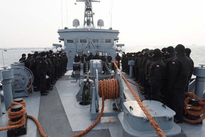 „Wodnik” w porcie. Po 2300 milach szkolenia -GospodarkaMorska.pl