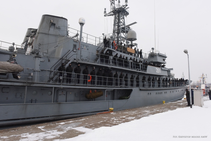 „Wodnik” w porcie. Po 2300 milach szkolenia -GospodarkaMorska.pl