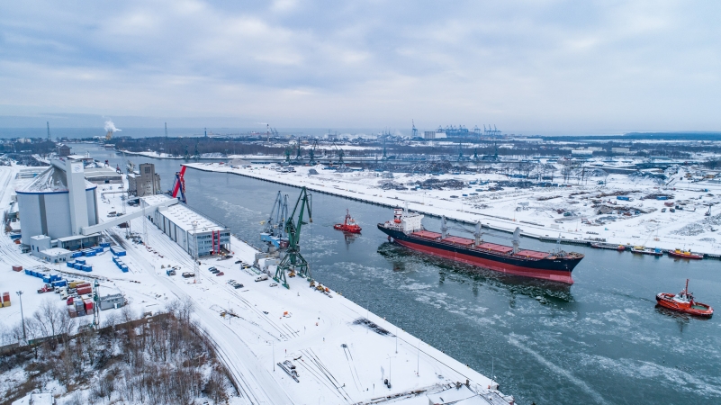 Pionierski załadunek 15 tysięcy ton cukru w nowym Terminalu Cukrowym w Porcie Gdańsk-GospodarkaMorska.pl
