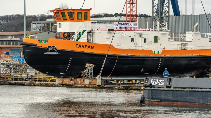 Lodołamacz „Tarpan” dla RZGW w Szczecinie zwodowany w stoczni Remontowa Shipbuilding [foto, wideo]-GospodarkaMorska.pl