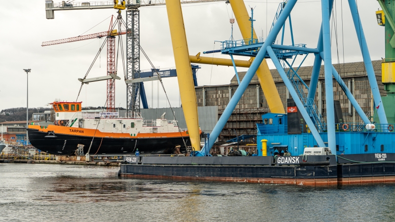 Lodołamacz „Tarpan” dla RZGW w Szczecinie zwodowany w stoczni Remontowa Shipbuilding [foto, wideo]-GospodarkaMorska.pl