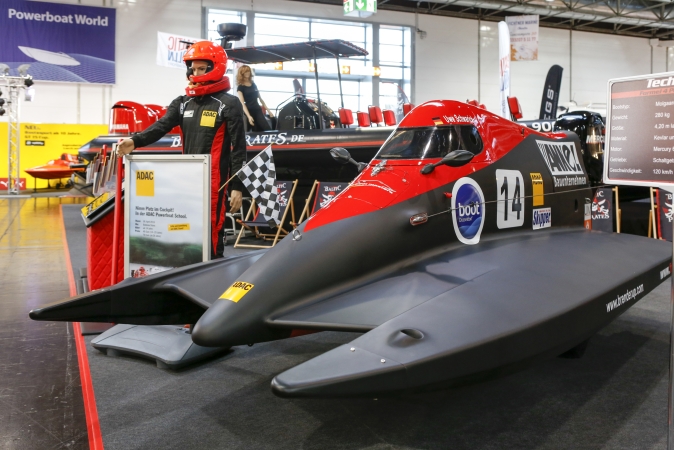 Ekskluzywne jachty i ciekawe rozrywki. Jedne z największych targów żeglarstwa już za nami (FOTO)-GospodarkaMorska.pl