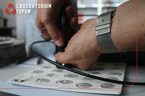 Laboratorium Expom - badania przy użyciu nowoczesnych przyrządów pomiarowych-GospodarkaMorska.pl