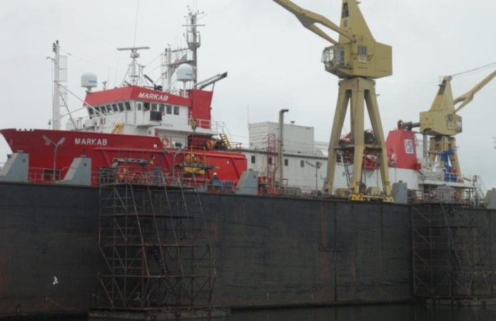 Oba remonty są przykładem dobrej współpracy z właścicielami statków – Hempel Shipping i Detlef Hegemann. Pod koniec października ubiegłego roku w Świnoujściu remontowany był statek geotechniczny – Mar-GospodarkaMorska.pl