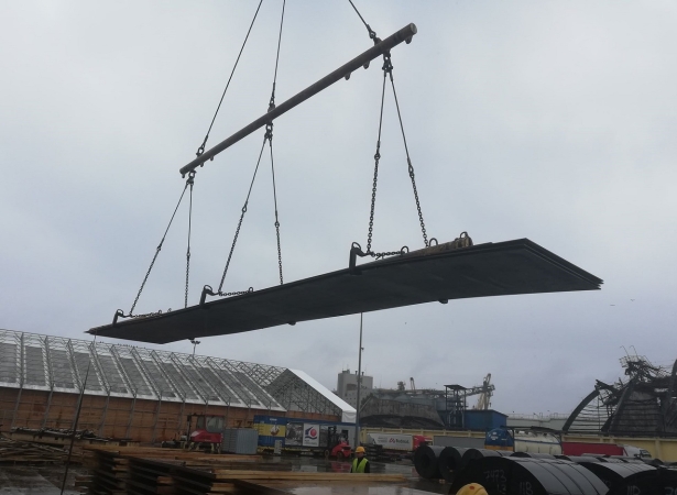 Wyroby stalowe w portach. Ich obsługa to wyzwanie -GospodarkaMorska.pl