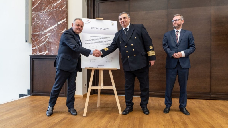 Rektor Uniwersytetu Morskiego: 