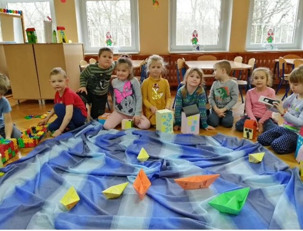 Dni portu w szkole, czyli portowy program edukacyjny [wideo]-GospodarkaMorska.pl