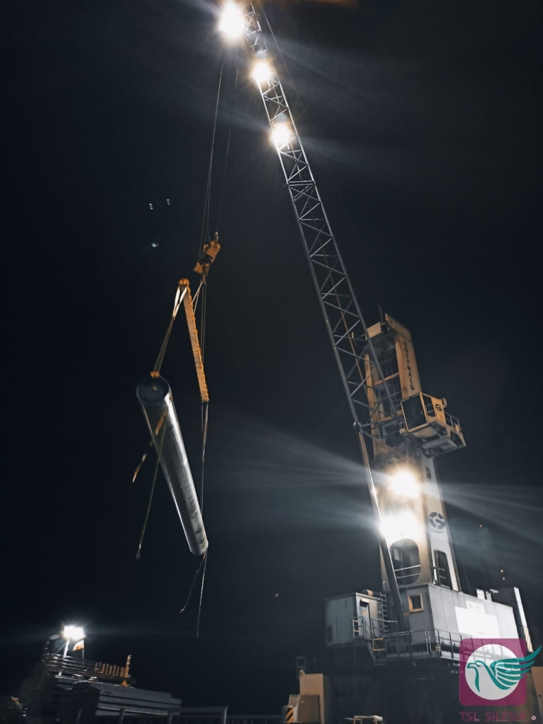 Obsługa rur pod gazociąg Baltic Pipe w porcie w Szczecinie-GospodarkaMorska.pl