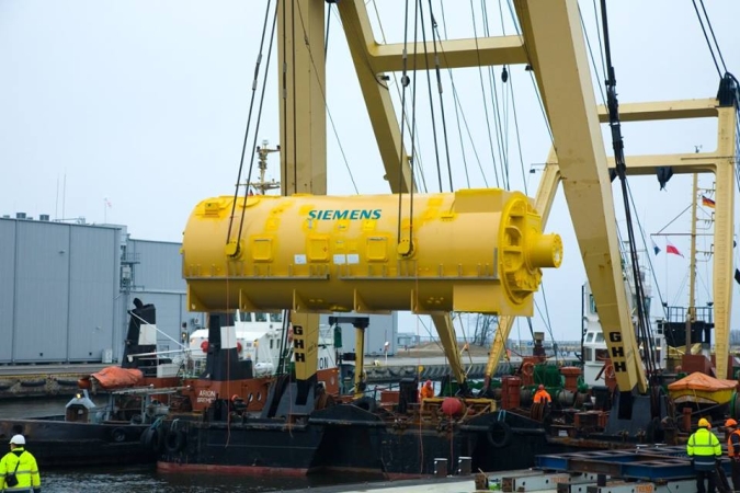 Ciężki przeładunek w gdańskim porcie-GospodarkaMorska.pl