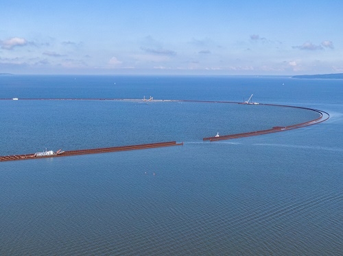 Mierzeja Wiślana. Prace kafarowe na sztucznej wyspie na finiszu [WIDEO]-GospodarkaMorska.pl