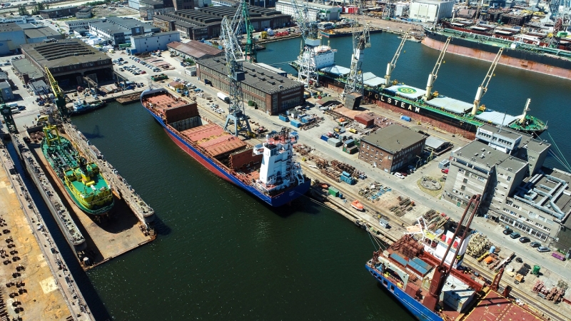 Stocznia Remontowa Nauta intensywnie rozpoczyna sezon letni [WIDEO, ZDJĘCIA]-GospodarkaMorska.pl