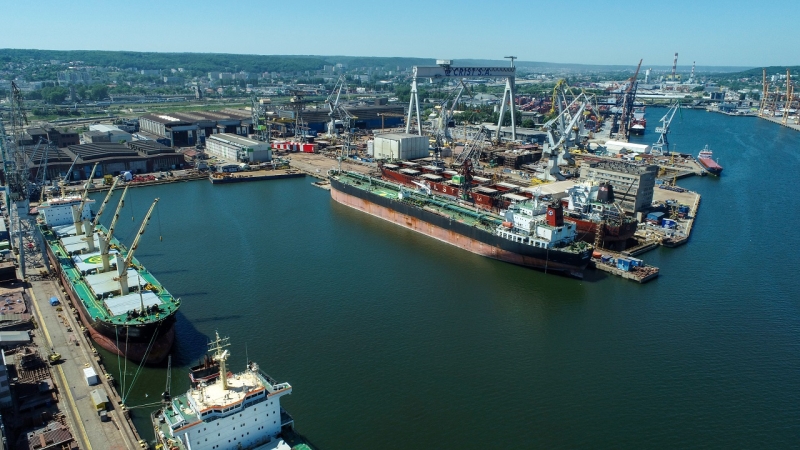 Stocznia Remontowa Nauta intensywnie rozpoczyna sezon letni [WIDEO, ZDJĘCIA]-GospodarkaMorska.pl