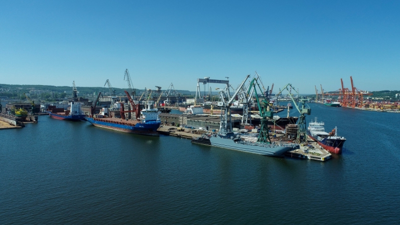 Stocznia Remontowa Nauta intensywnie rozpoczyna sezon letni [WIDEO, ZDJĘCIA]-GospodarkaMorska.pl