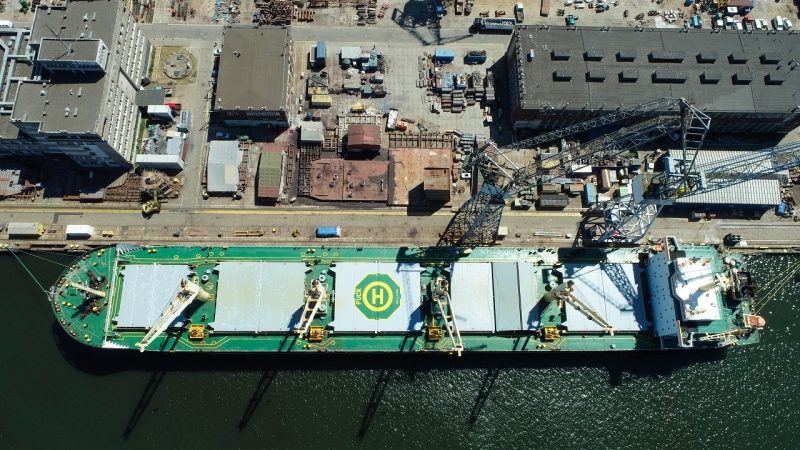 Stocznia Remontowa Nauta intensywnie rozpoczyna sezon letni [WIDEO, ZDJĘCIA]-GospodarkaMorska.pl