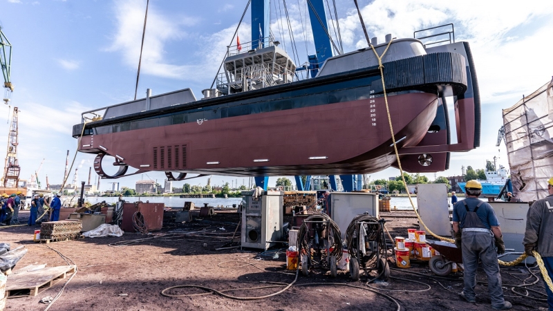 Stocznia Safe. Zobacz wodowanie holownika dla Damen Hardinxveld [WIDEO, ZDJĘCIA]-GospodarkaMorska.pl