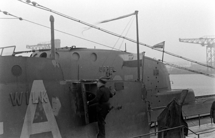 ORP Orzeł na niesamowitych fotografiach-GospodarkaMorska.pl