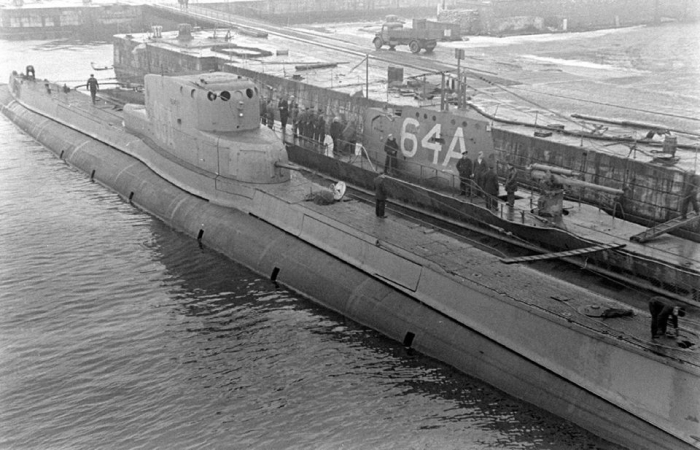 ORP Orzeł na niesamowitych fotografiach-GospodarkaMorska.pl