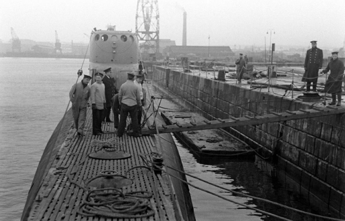 ORP Orzeł na niesamowitych fotografiach-GospodarkaMorska.pl