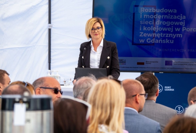 Port Gdańsk rozbudował sieć drogową i kolejową. Cel: konkurencyjność i pierwszy port na Bałtyku [WIDEO, ZDJĘCIA]-GospodarkaMorska.pl