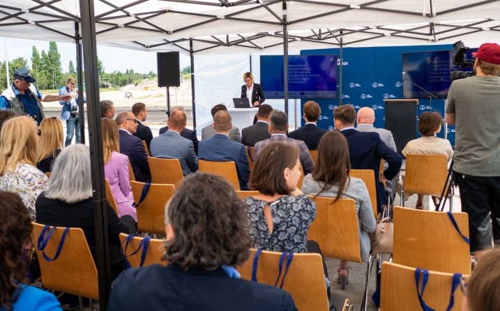 Port Gdańsk rozbudował sieć drogową i kolejową. Cel: konkurencyjność i pierwszy port na Bałtyku [WIDEO, ZDJĘCIA]-GospodarkaMorska.pl