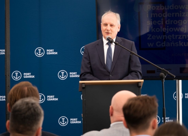 Port Gdańsk rozbudował sieć drogową i kolejową. Cel: konkurencyjność i pierwszy port na Bałtyku [WIDEO, ZDJĘCIA]-GospodarkaMorska.pl