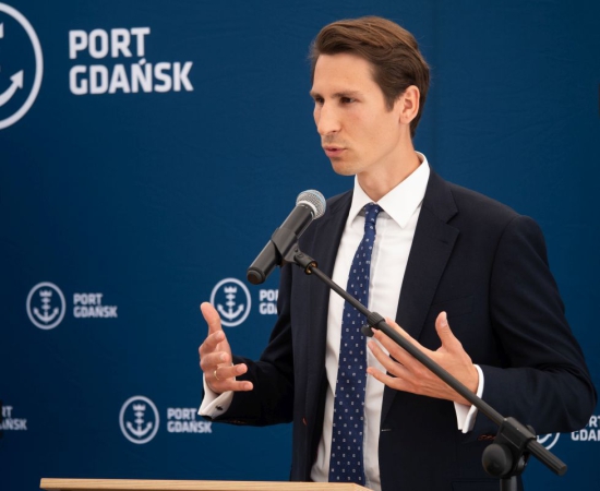 Port Gdańsk rozbudował sieć drogową i kolejową. Cel: konkurencyjność i pierwszy port na Bałtyku [WIDEO, ZDJĘCIA]-GospodarkaMorska.pl