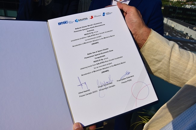 Polskie startupy satelitami Neptuna. Z Pomorskiej Strefy na oceany biznesu -GospodarkaMorska.pl