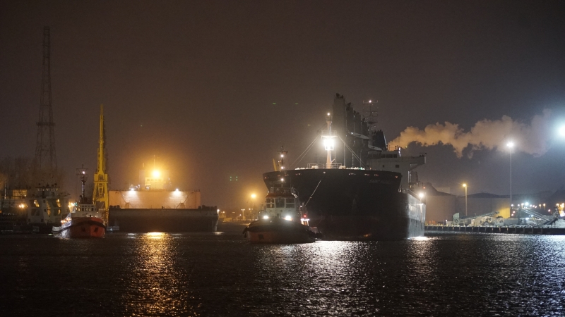 Rekord! Do GBT przypłynął największy dotąd statek-GospodarkaMorska.pl